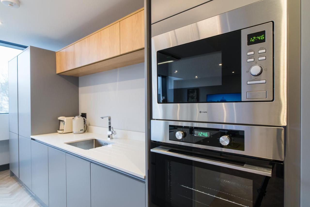 Luxe Apartments, The Moorwell, Parking, Gym - 10Mins Cardiff City Ctr المظهر الخارجي الصورة