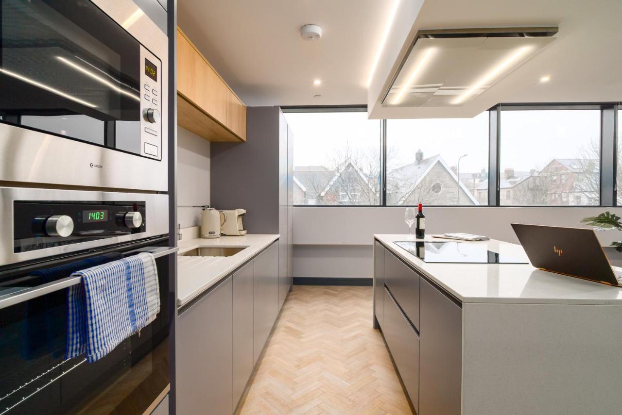 Luxe Apartments, The Moorwell, Parking, Gym - 10Mins Cardiff City Ctr المظهر الخارجي الصورة