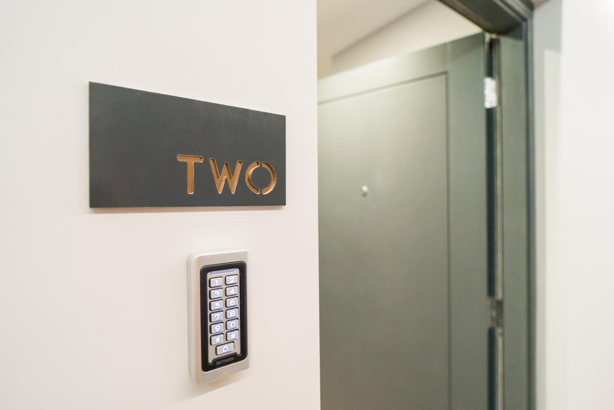 Luxe Apartments, The Moorwell, Parking, Gym - 10Mins Cardiff City Ctr الغرفة الصورة