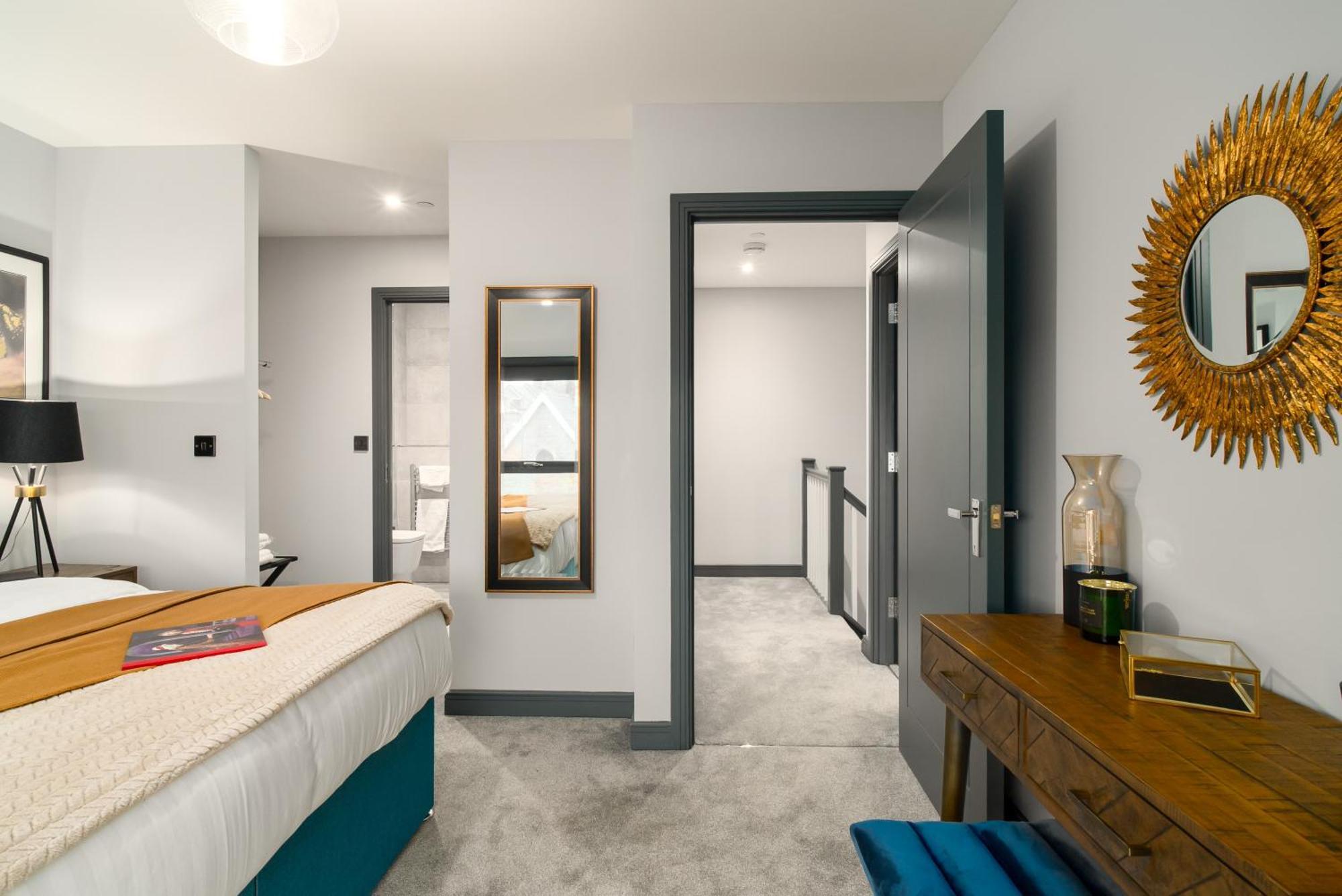 Luxe Apartments, The Moorwell, Parking, Gym - 10Mins Cardiff City Ctr الغرفة الصورة