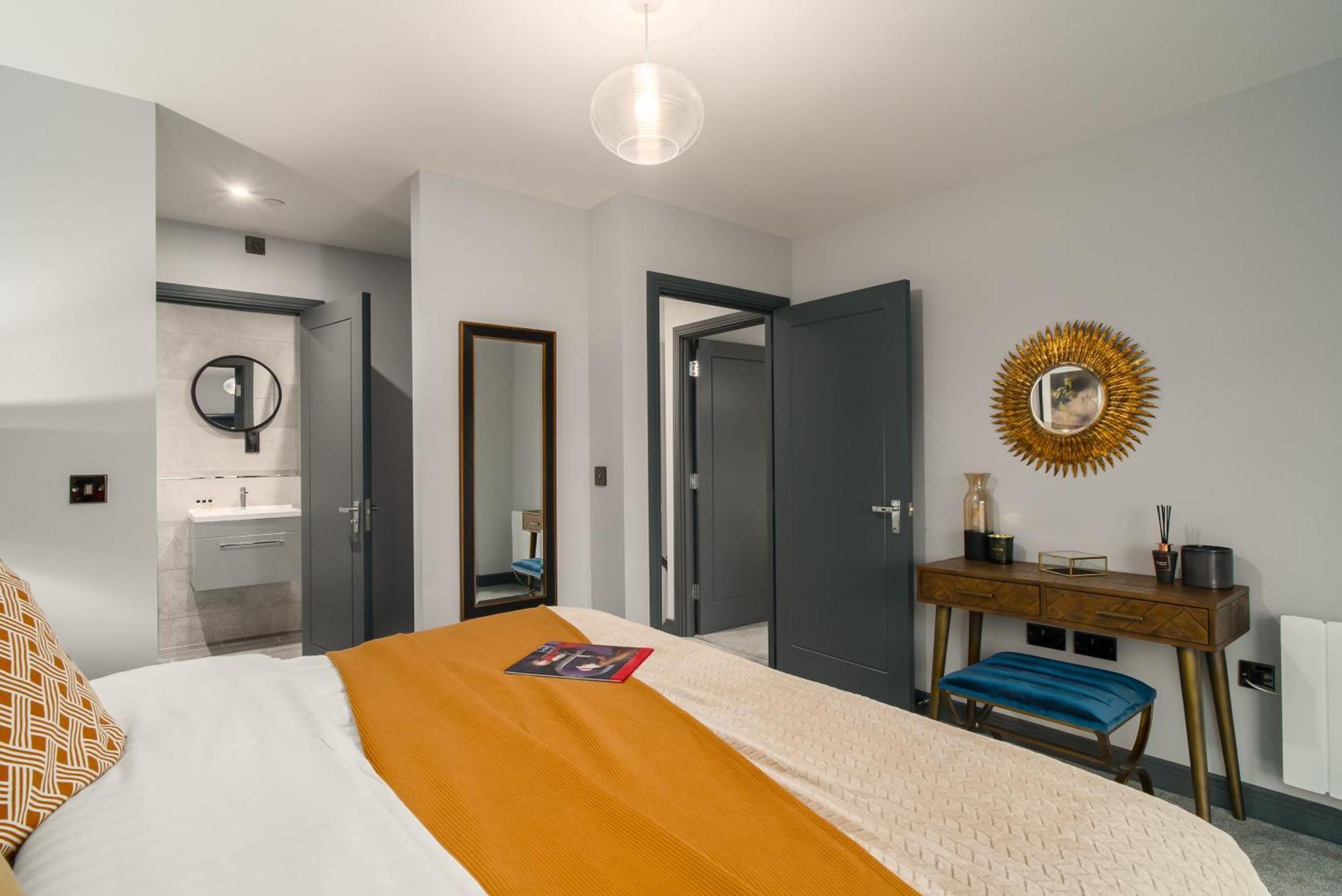 Luxe Apartments, The Moorwell, Parking, Gym - 10Mins Cardiff City Ctr الغرفة الصورة
